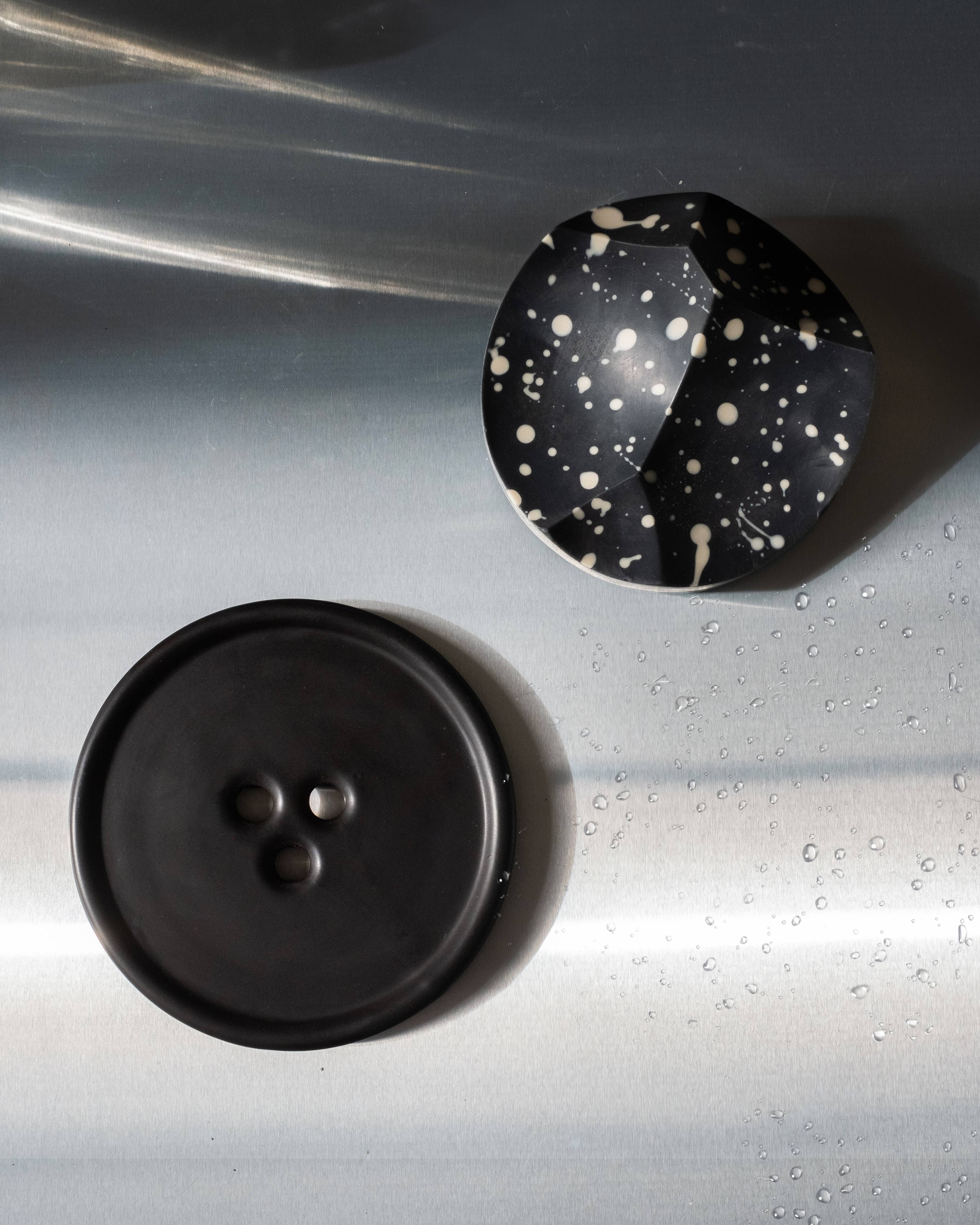 UME Soap Black Bouton