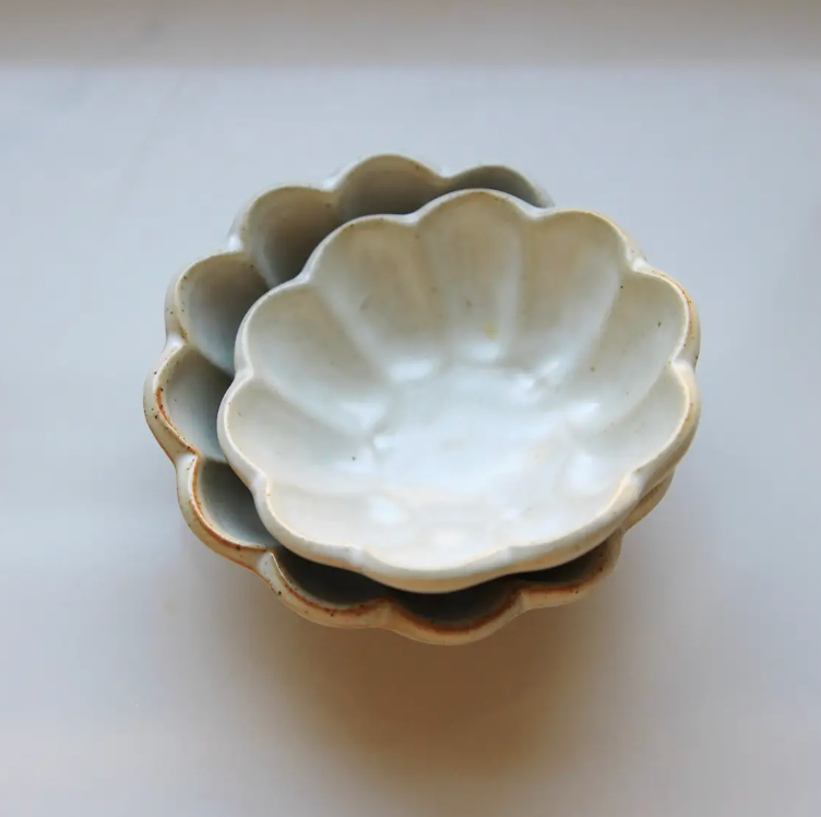 Flower Petal Pinch Bowl
