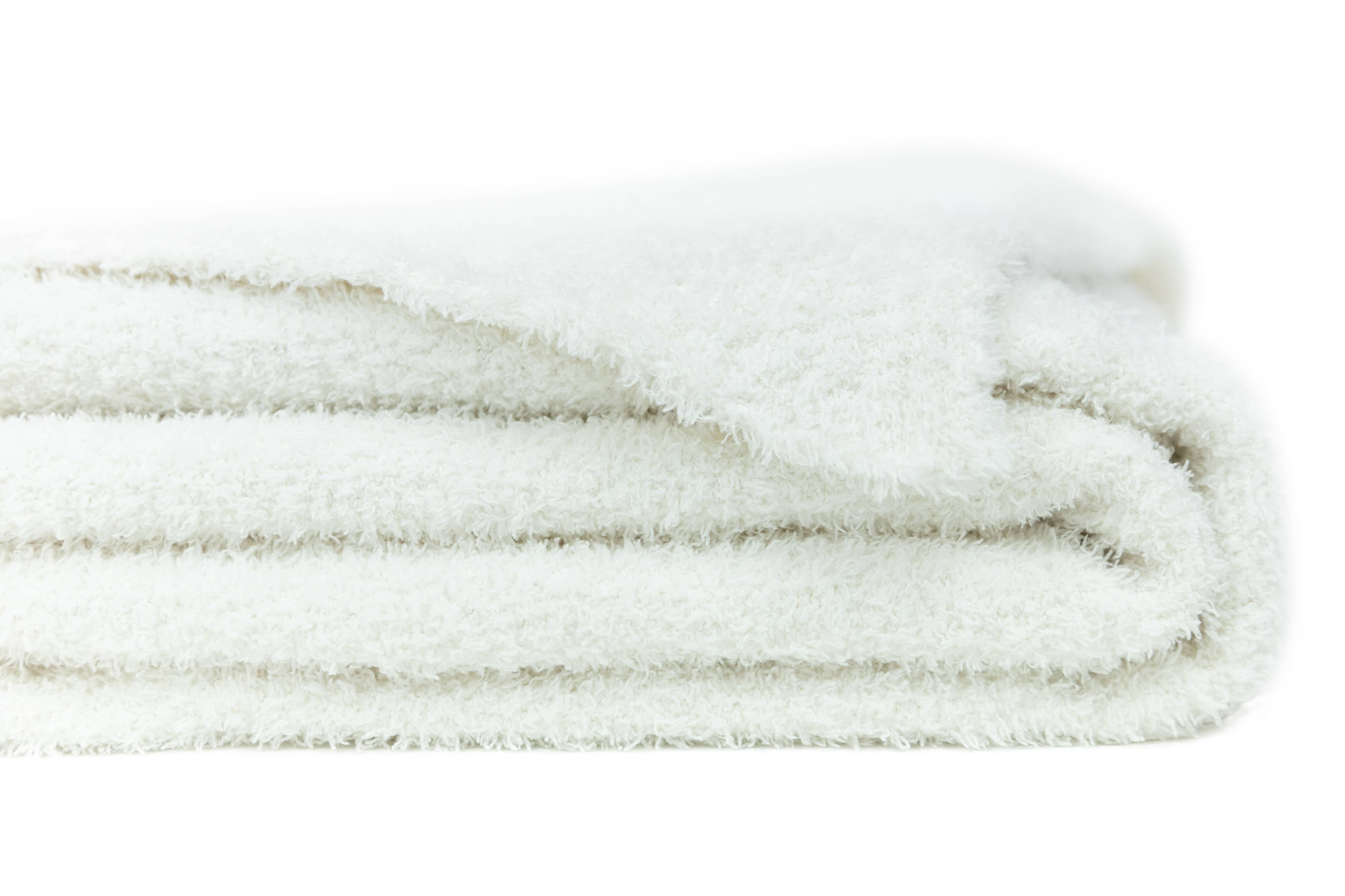 Cozy Lightweight Throw