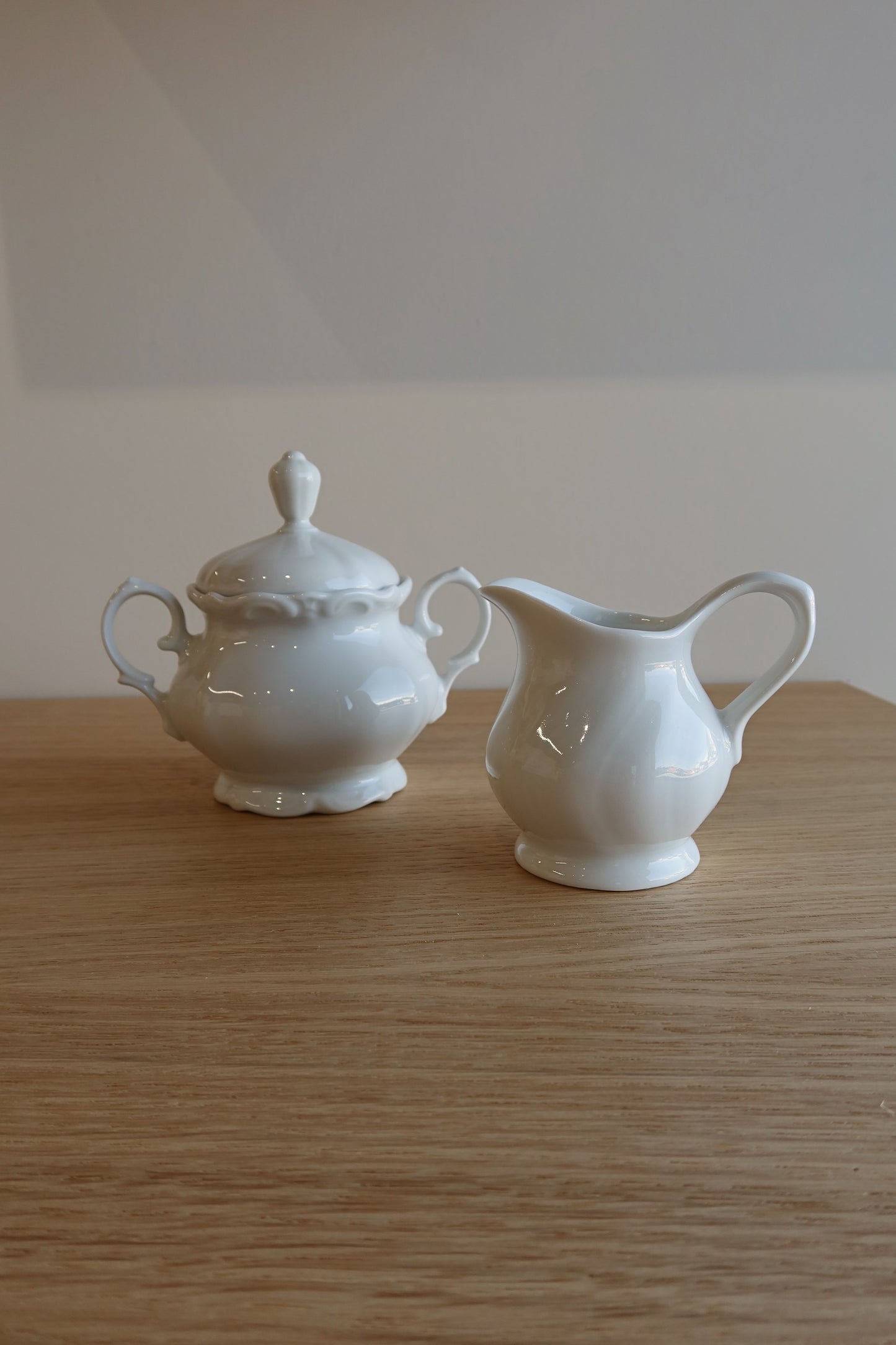 Vintage Cream & Sugar Pot Set