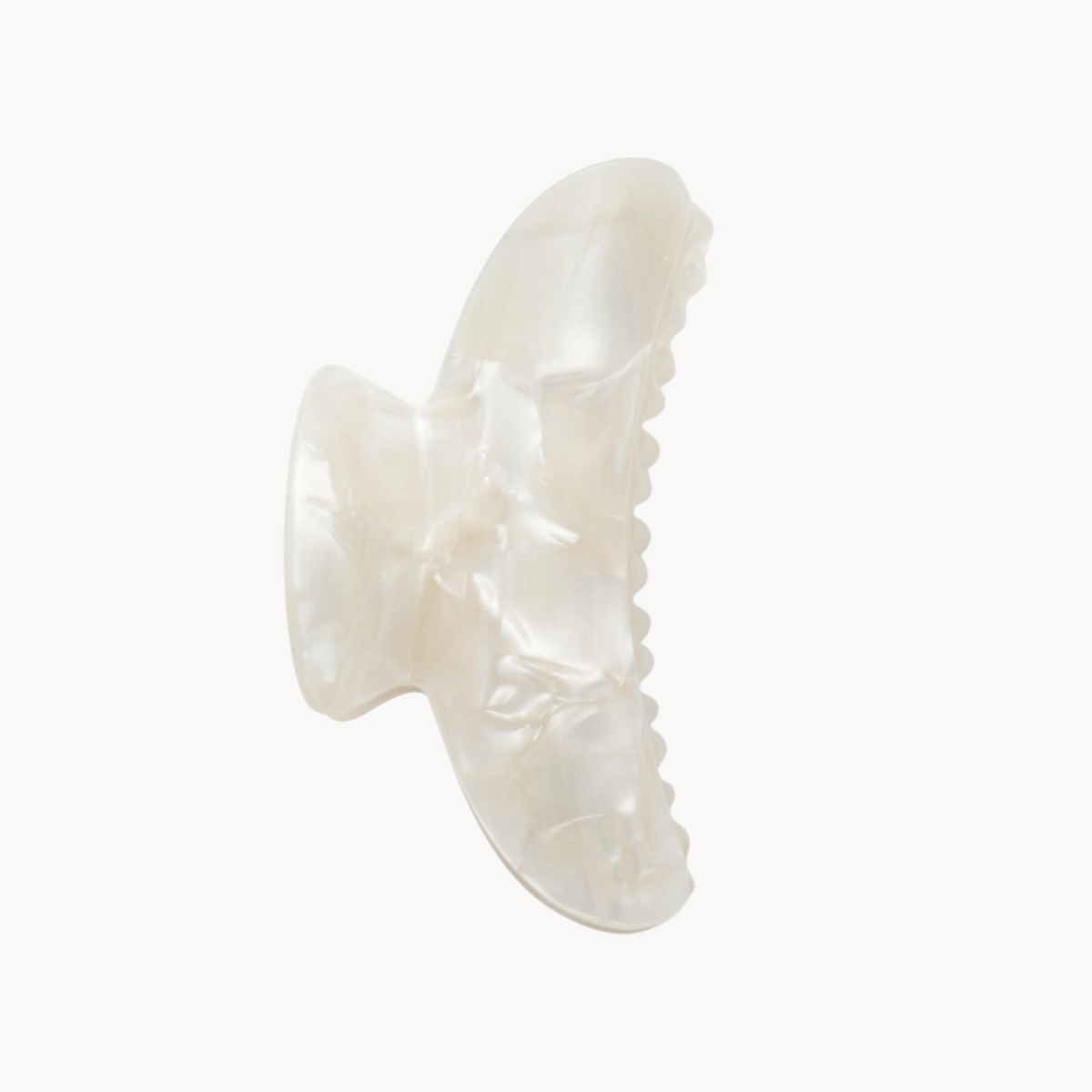 Grande Heirloom Claw in White Shell