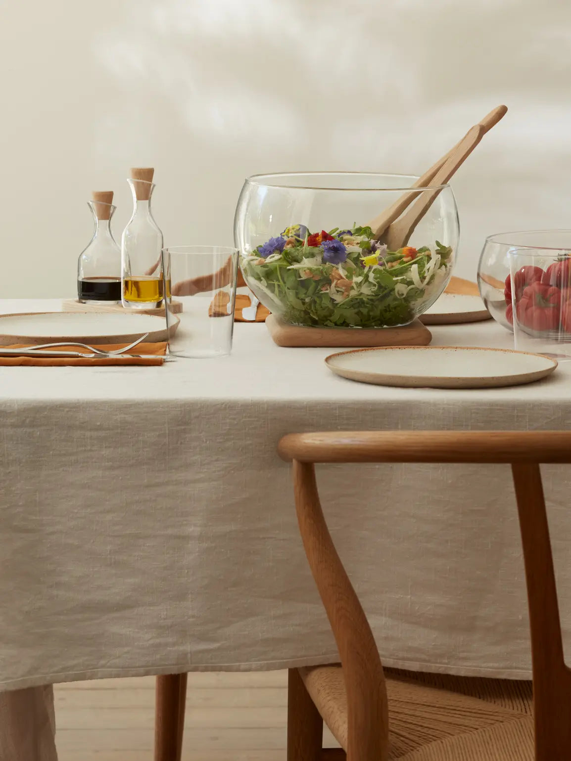 Serve Oil & Vinegar Set & Oak Base